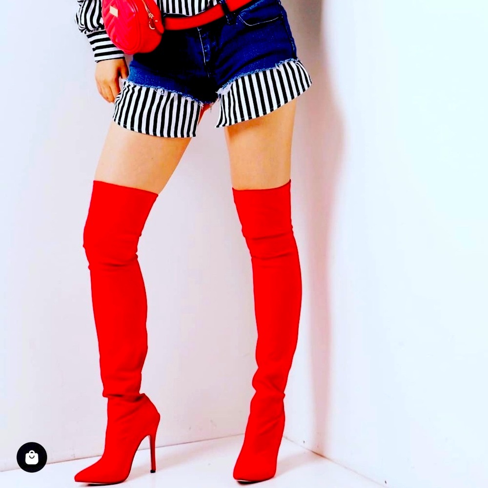 Over the knee stretch boots. - Picture 3 of 3